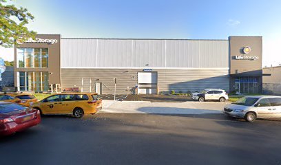 United Heights Football Inc. — Football venue in New York