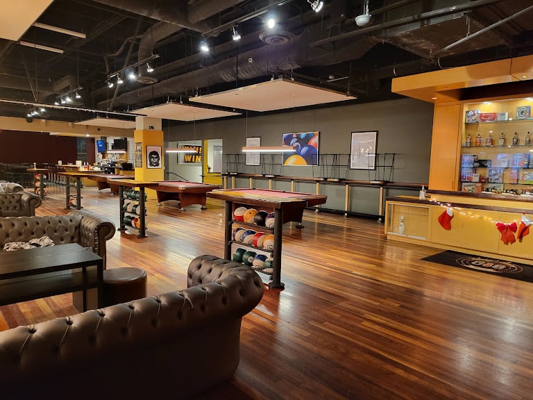 810 Entertainment – Phoenix — Bowling venue in Arizona