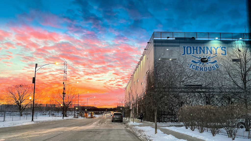 Johnny’s Icehouse — Ice Skating venue in Chicago, Illinois