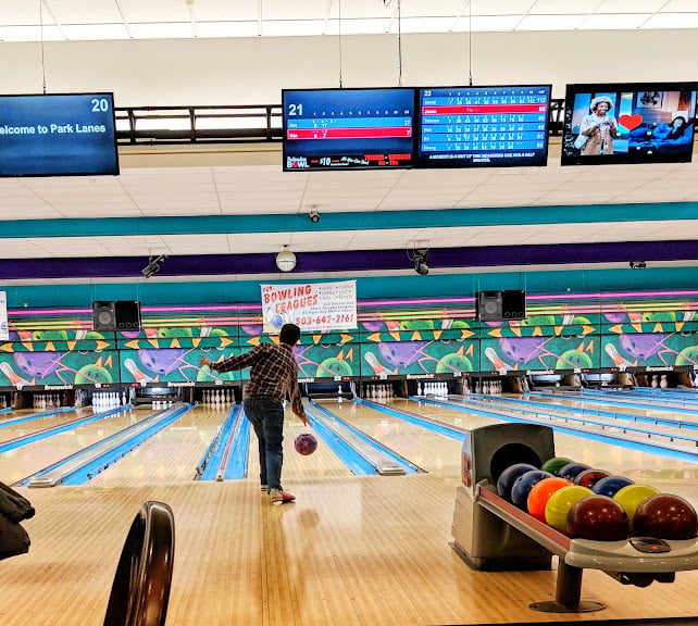 Park Lanes Family Entertainment Center — Baseball venue in Oregon