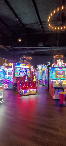 Pinheads & Alley's Alehouse — Brownsburg, Indiana (3)