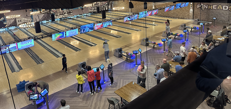 Pinheads & Alley’s Alehouse — Bowling venue in Brownsburg, Indiana