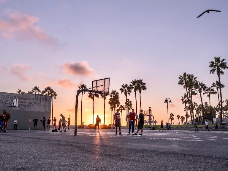 Venice Beach Basketball Courts – Home of Veniceball