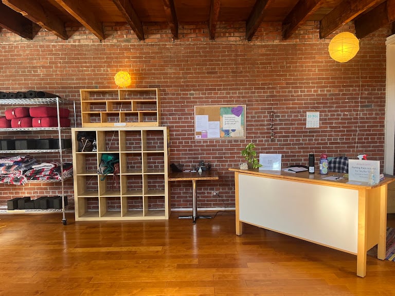4th Avenue Yoga