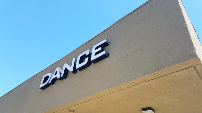 Accent Dance Studios — Dance venue in Burbank, California