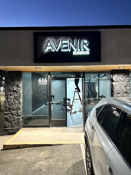 AVENIR-BURBANK — Burbank, California (2)