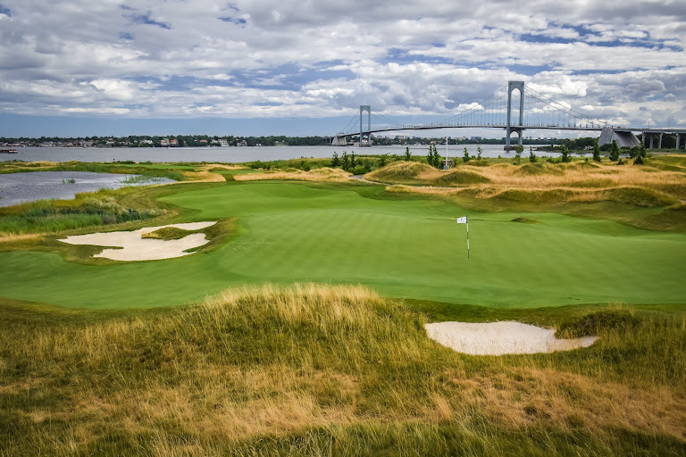 Bally’s Golf Links at Ferry Point