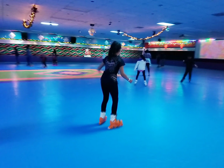 BEAR CREEK ROLLER RINK — Houston, Texas (3)