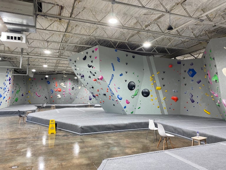 Blue Swan Boulders — Climbing venue in Orlando, Florida
