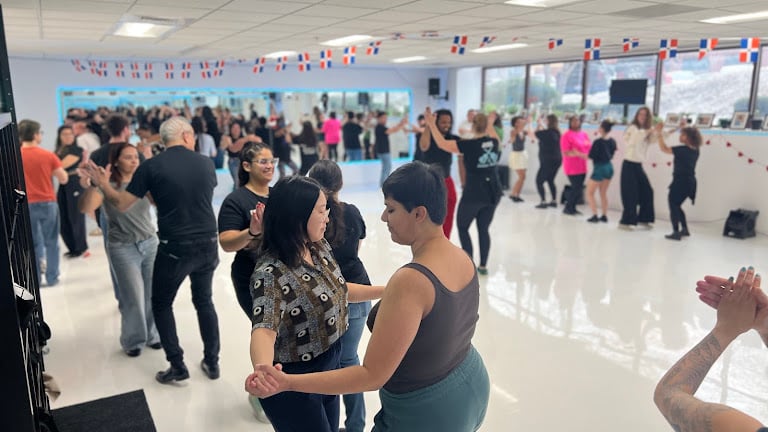 Buena Vibra Dance Studio