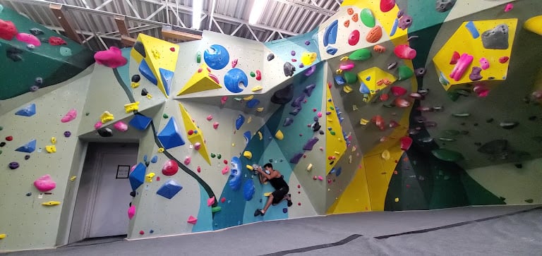 Cave Climbing Gym — El Paso, Texas (3)
