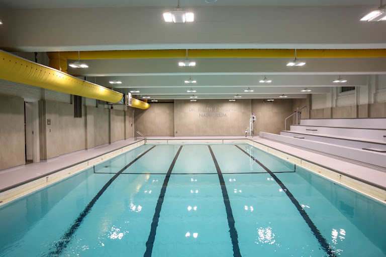 Chick Webb Memorial Recreation Center and Pool — Swimming venue in Baltimore, Maryland