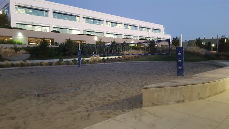 Cross Kirkland Corridor Beach Volleyball Court