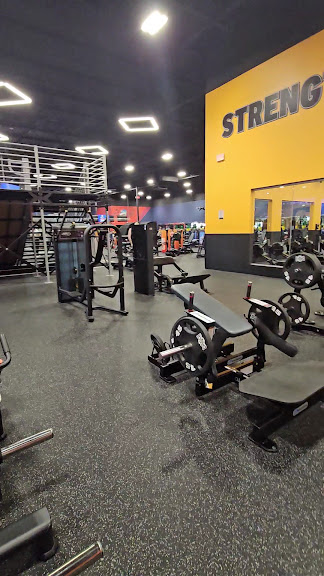 Crunch Fitness - East Plano — Plano, Texas (3)