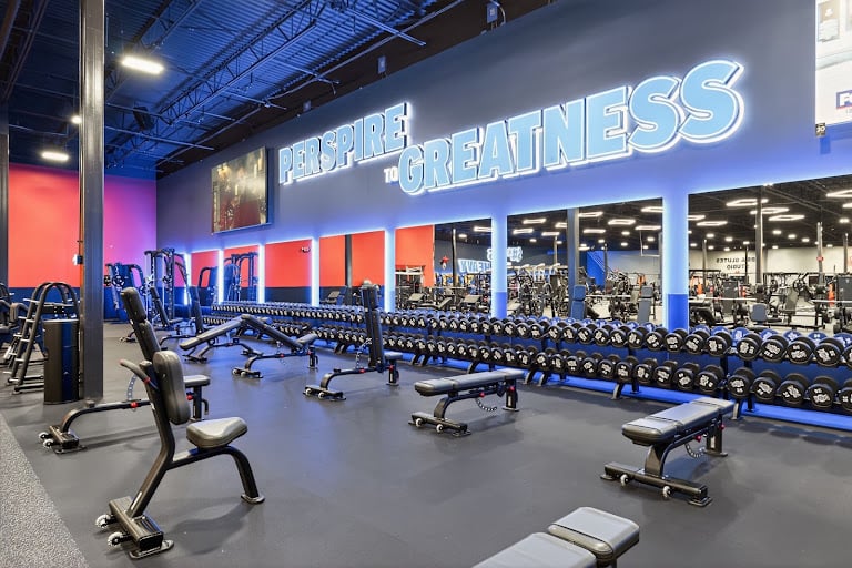 Crunch Fitness - Tulsa — Tulsa, Oklahoma (2)