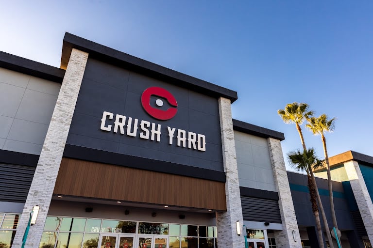 Crush Yard – Pickleball Bar & Lounge