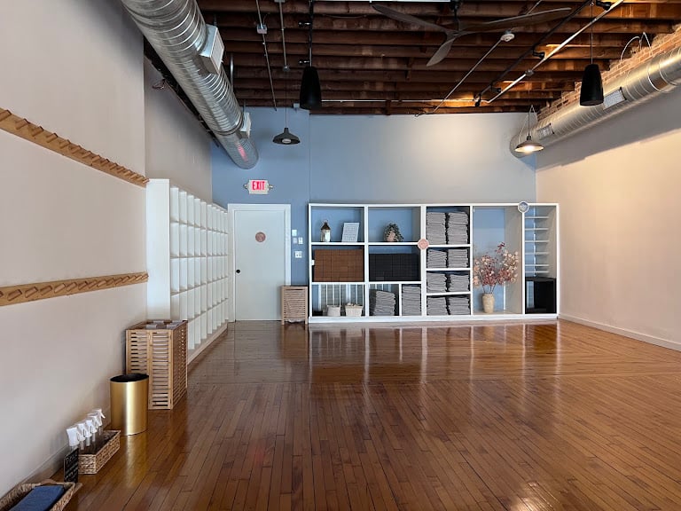 Down Under School of Yoga - Boston Back Bay — Boston, Massachusetts (3)