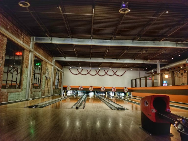 Dust Bowl Lanes and Lounge