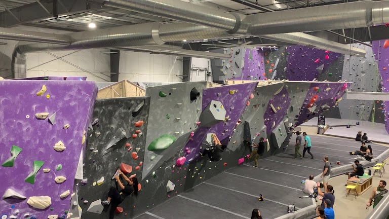 DYNO Detroit Climbing — Detroit, Michigan (3)