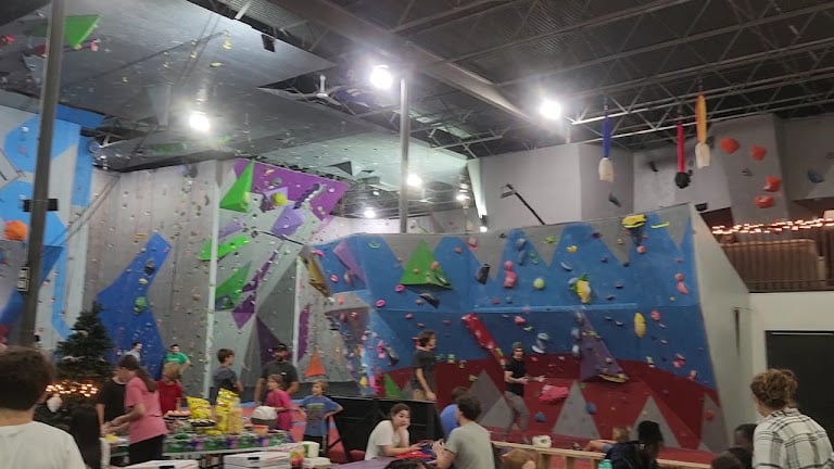 Dyno-Rock Indoor Climbing Center — Arlington, Texas (3)