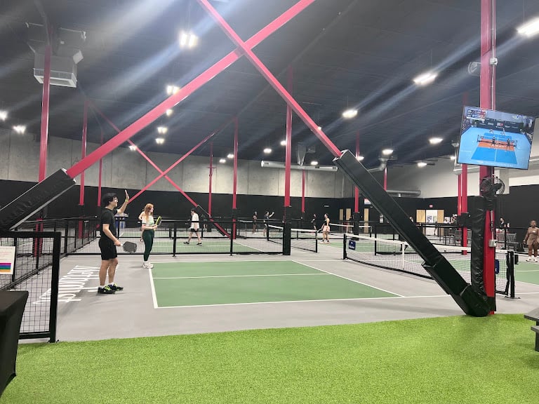 Elite Pickleball Club – The Heights