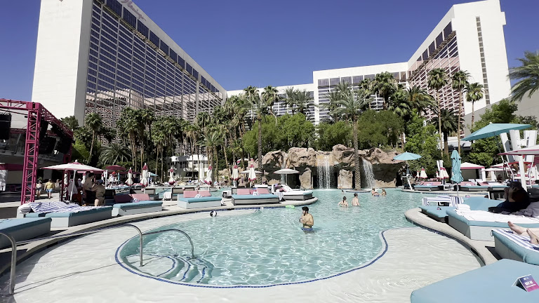 Flamingo Pool at Flamingo Las Vegas — Las Vegas, Nevada (3)