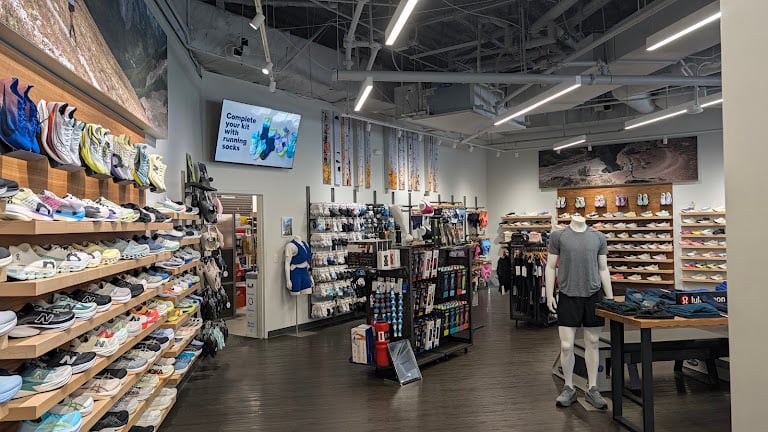 Fleet Feet Cherry Creek — Denver, Colorado (3)