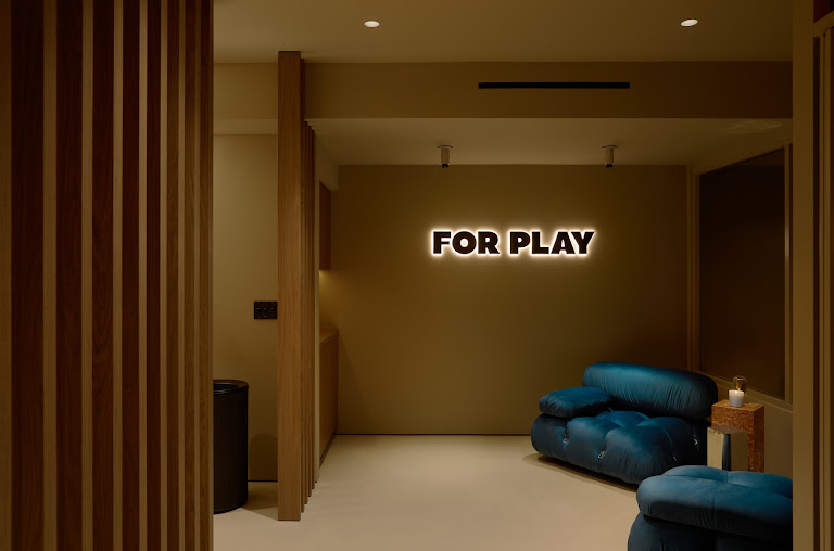 For Play — Burbank, California (3)