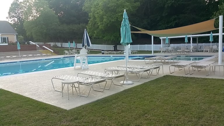 Ford's Colony Swim & Tennis Club — Williamsburg, Virginia (2)