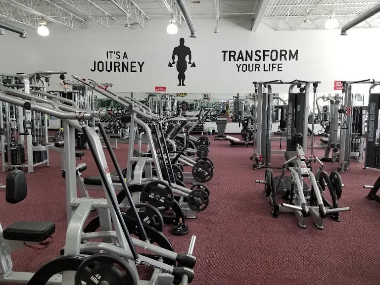 Gold's Gym Detroit, Michigan — Warren, Michigan (2)