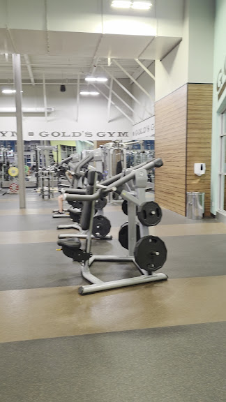 Gold's Gym Vancouver (Vancouver Mall) — Vancouver, Washington (3)