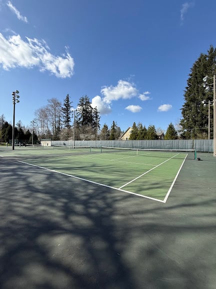 Grass Lawn Park Tennis Courts