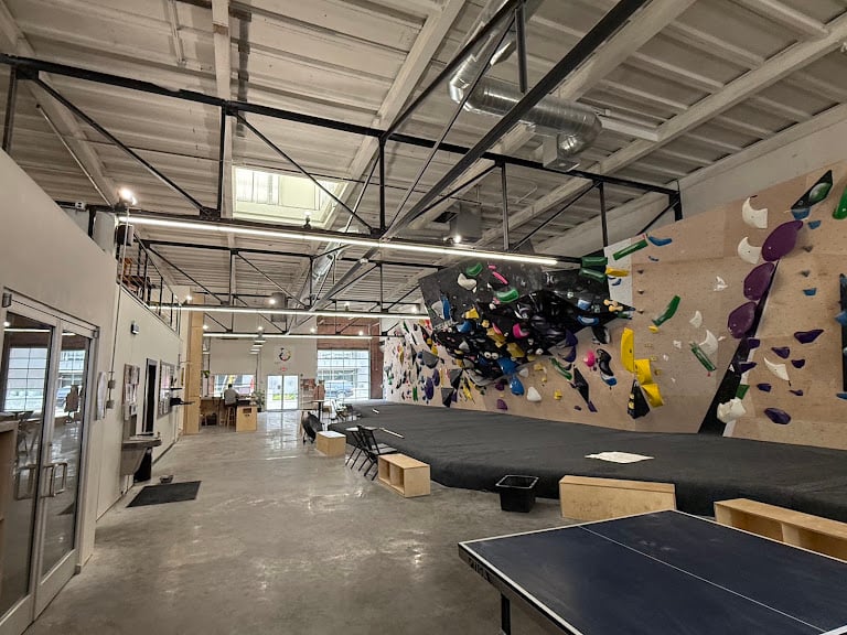 GRAVITY BEAR Bouldering Gym — Climbing venue in Oklahoma