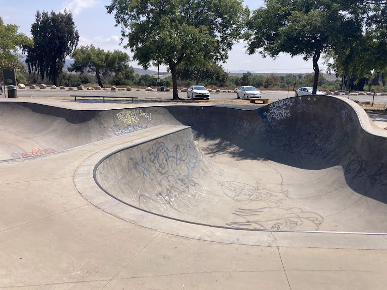 Hansen Dam Skatepark — Sports Club in Lake View Terrace, California