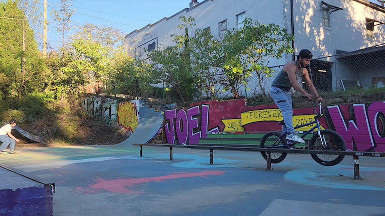 Hickory DIY Skatepark — Hickory, North Carolina (3)