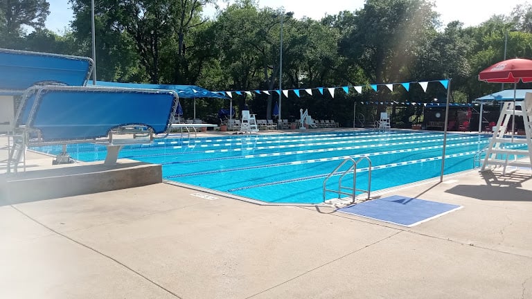 Highland Park Swimming Pool