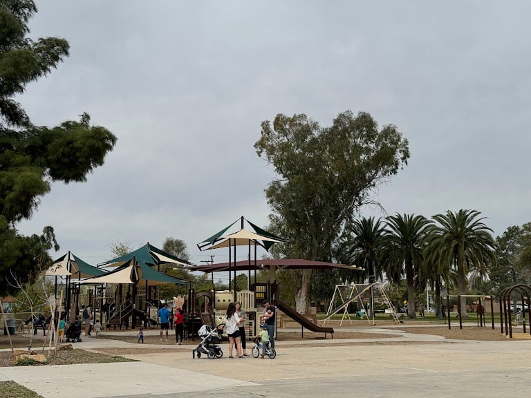 Himmel Park Basketball Court