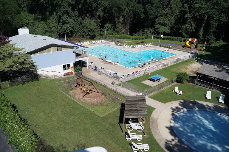 Hunting Hills Swim Club — Swimming venue in Baltimore, Maryland
