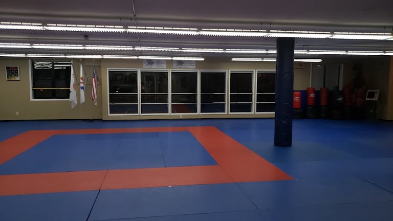 Hwang’s Taekwondo School