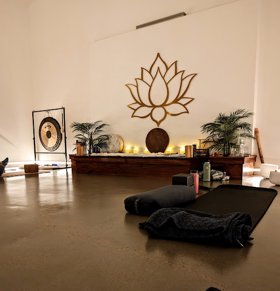 Kintsugi Yoga – Inspire