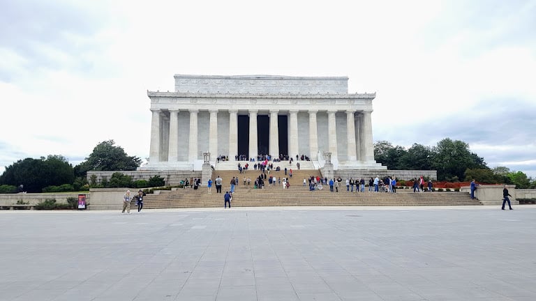 Lincoln Memorial Beach Volleyball Courts