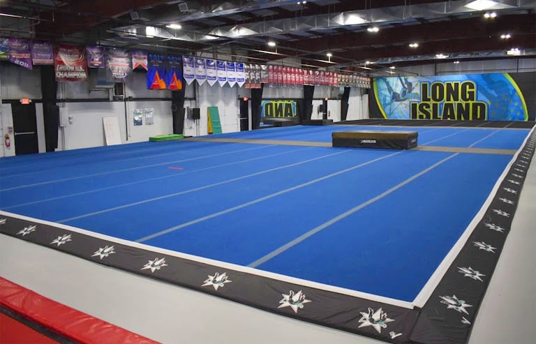 Long Island Cheer