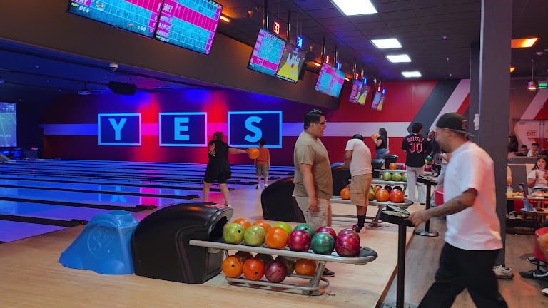 Lucky Strike Cerritos — Cerritos, California (3)
