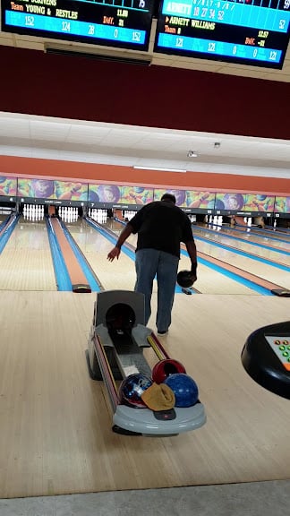 Luxury Lanes & Lounge Inc — Ferndale, Michigan (2)