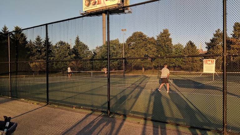 Memorial Park Tennis Courts