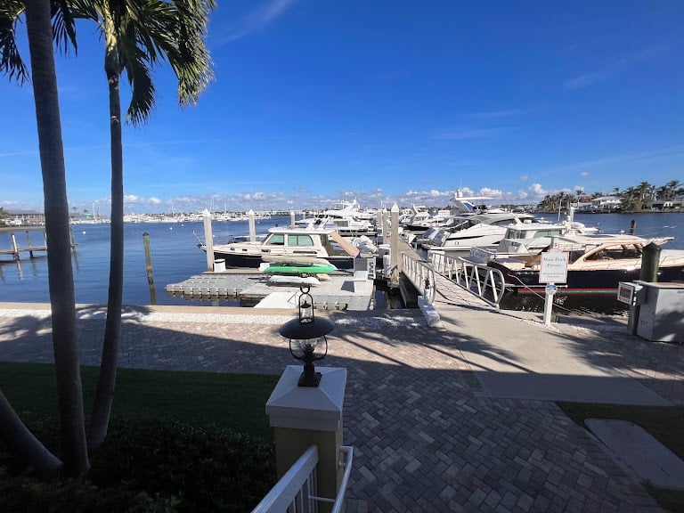 Naples Yacht Club Inc
