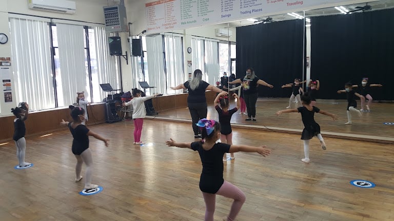 Nieves Latin Dance Studio