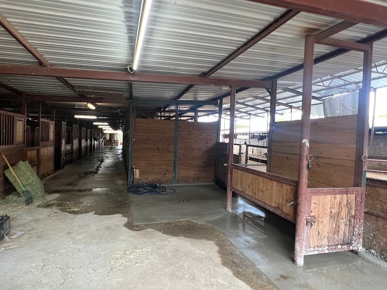 Orona Ranch Horse Stables & Transportation — Equestrian venue in Dallas, Texas