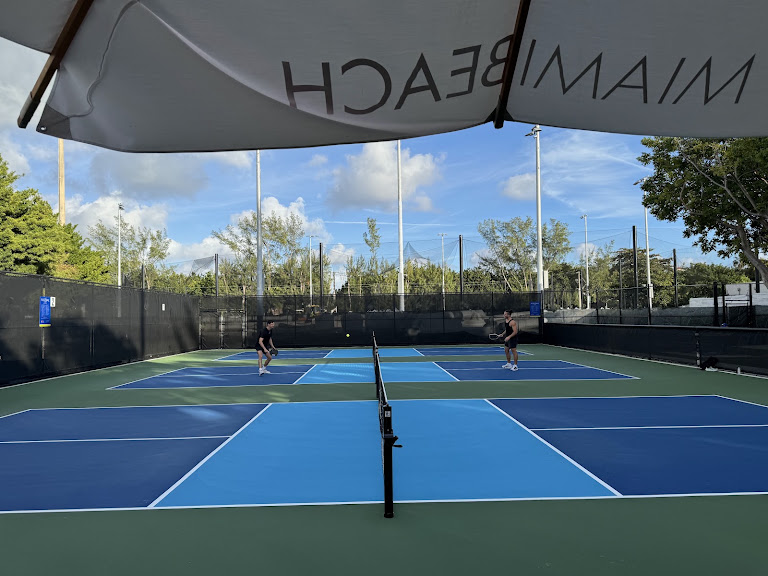 Pickleball and Racquetball Courts