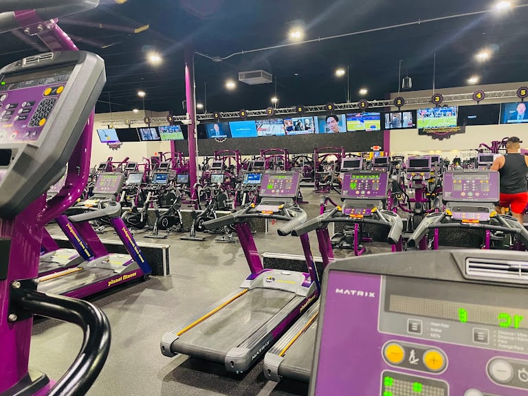 Planet Fitness — Aurora, Colorado (2)